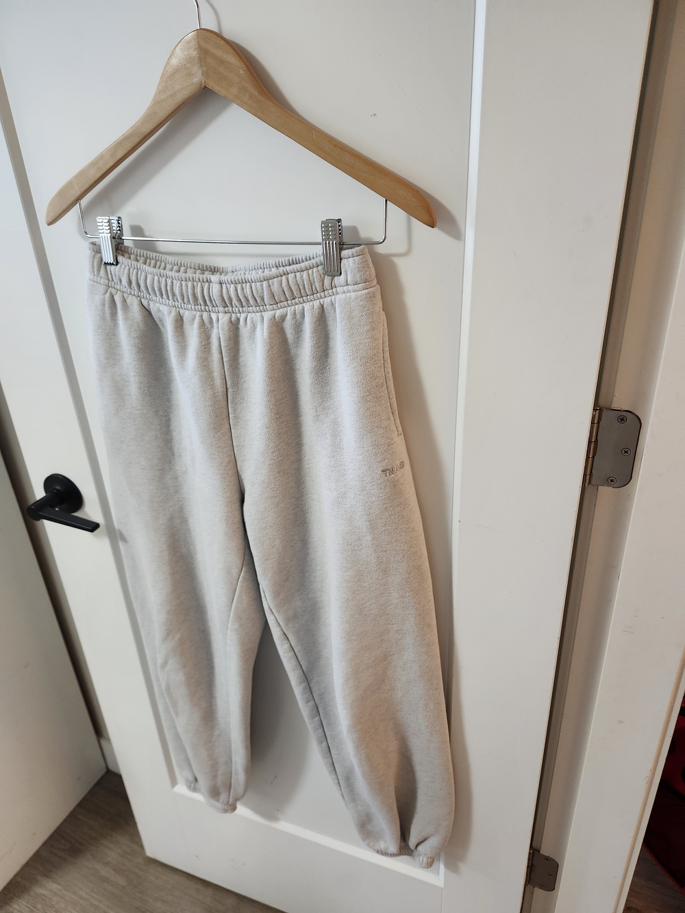 TNA Gray Super Cozy Jogger Sweatpants
